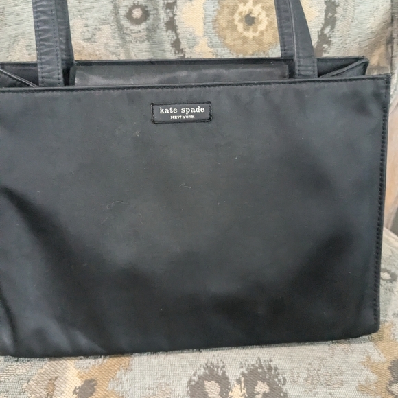 Kate Spade black bag. 11" x 7.5" x 5" - Picture 2 of 10